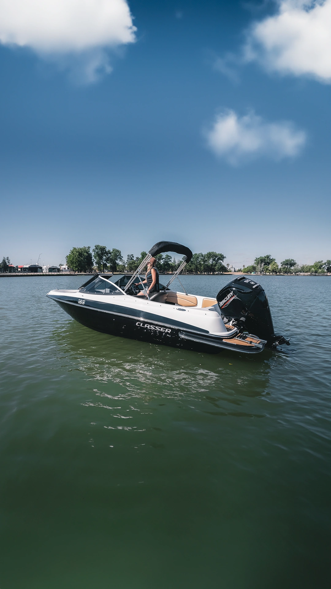 Exterior Classer 165 — imagen 1