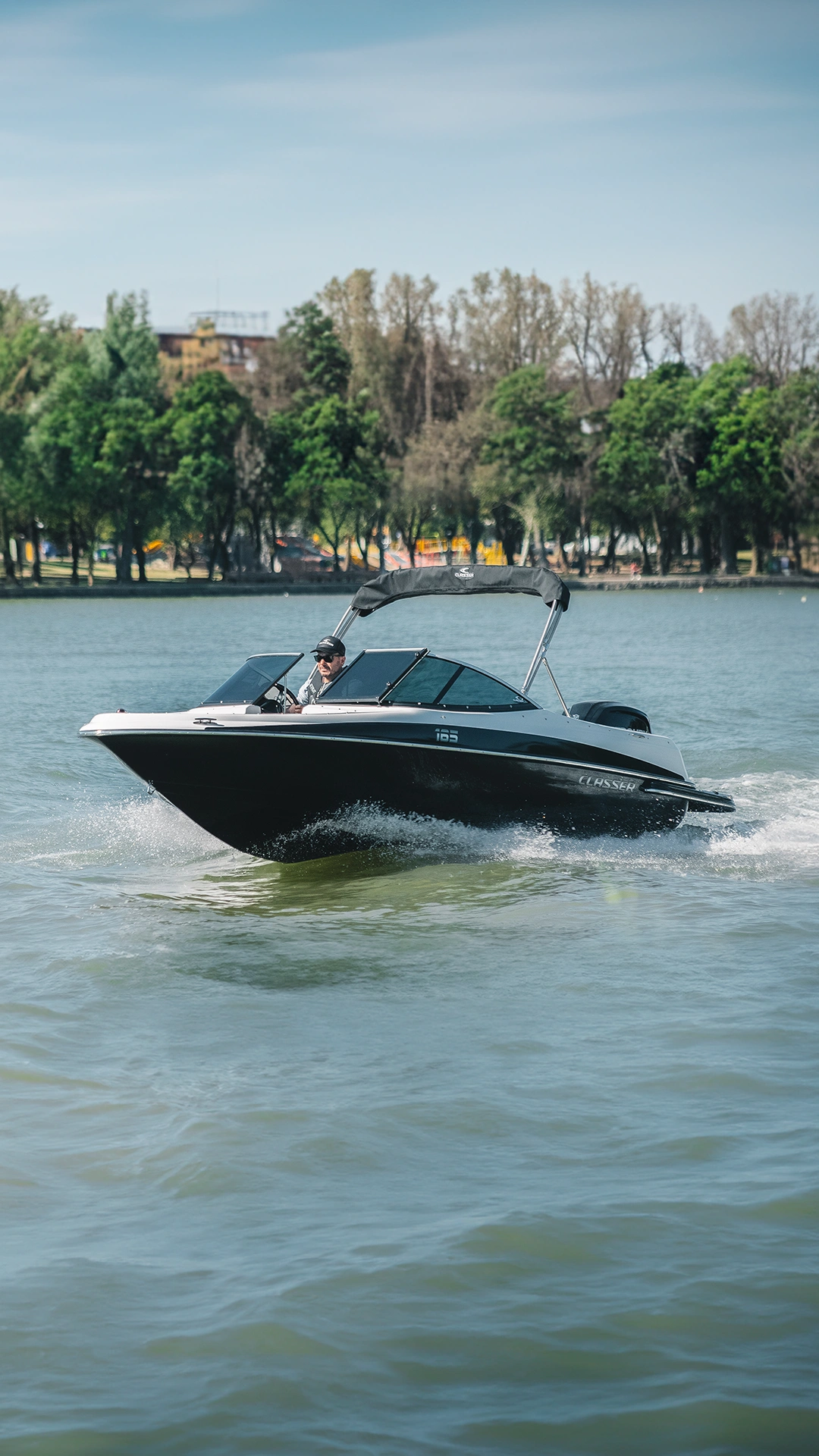 Exterior Classer 165 — imagen 2